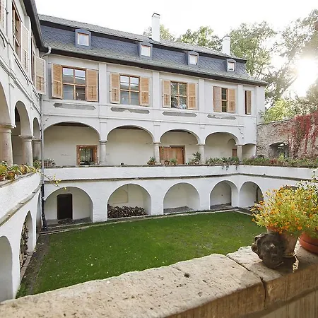 Chateau Trebesice 4* Kutná Hora