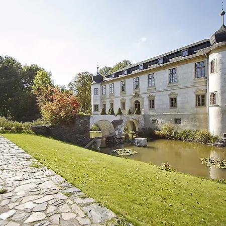 Chateau Trebesice 4*