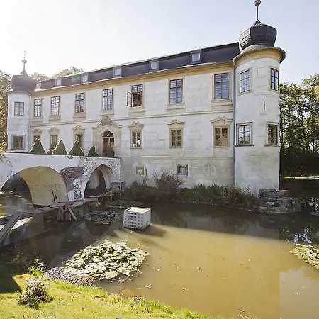 Chateau Trebesice 4*