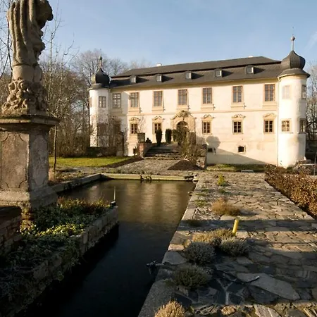 Chateau Trebesice 4* Kutna Hora