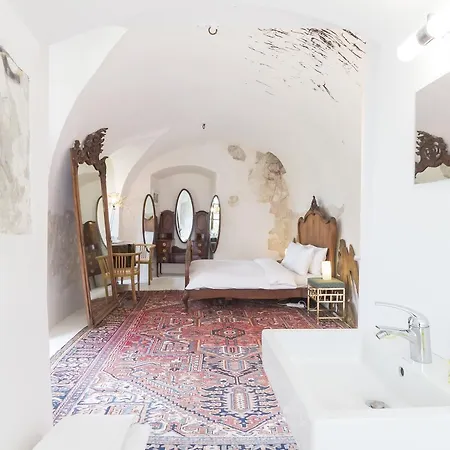 فندق Chateau Trebesice 4*