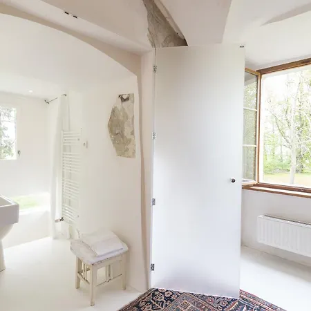 Chateau Trebesice فندق 4*