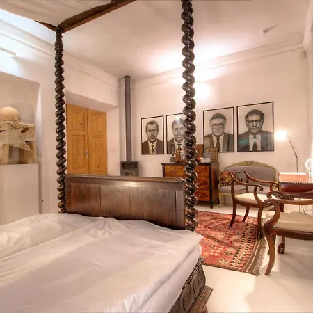 Chateau Trebesice فندق 4*