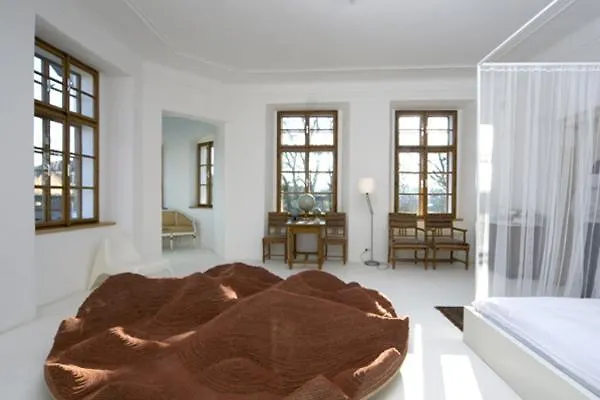 Chateau Trebesice Hotel 4*