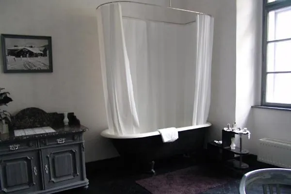 特博西兹城堡酒店