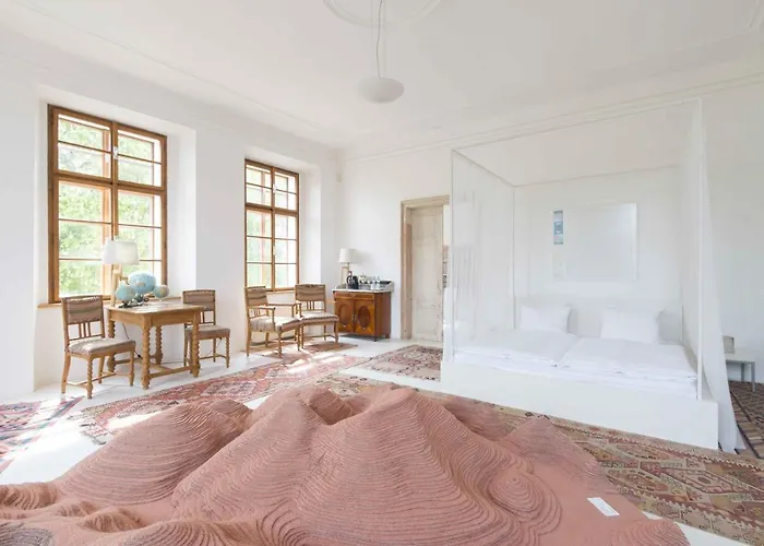 特博西兹城堡酒店 酒店 库特纳霍拉